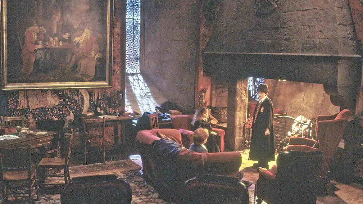 La saga de Harry Potter tuvo como escenarios grandes estructuras creadas en sets pero también edificaciones reales